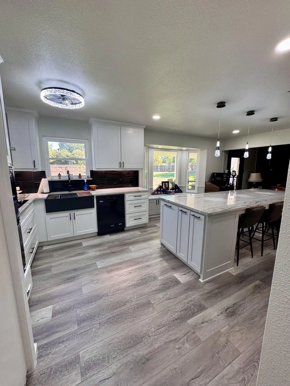 Modern backsplash tile installation in Southlake kitchen